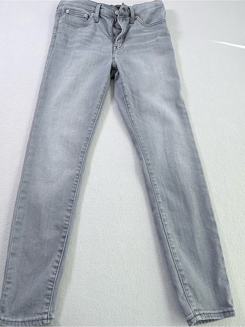 Like New J.Crew High Rise Skinny Jean Ash Grey Wash Size 28